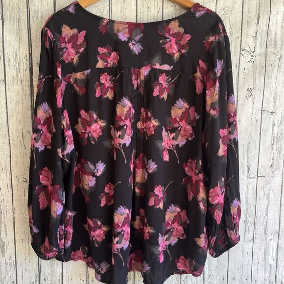Terra & Sky Womens Dark Floral Top Size 2X Black Bloomcore Pintucks Office - Picture 7 of 11